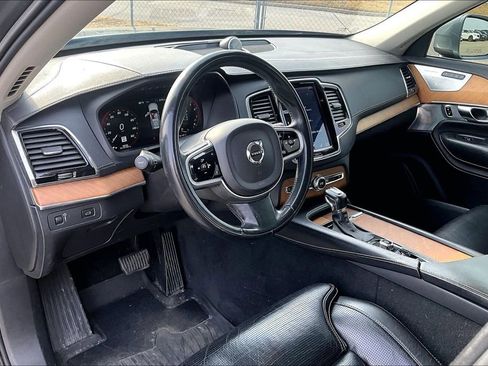 Used 2018 Volvo XC90 T6 Inscription w/ Convenience Package image 17