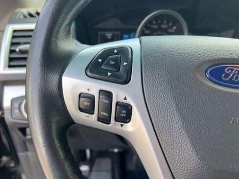 Used 2014 Ford Explorer XLT w/ Equipment Group 202A image 14