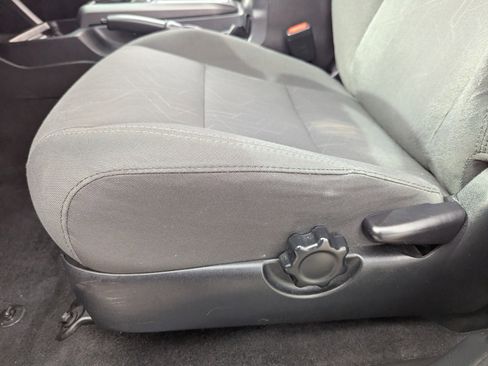 Used 2018 Toyota Tacoma TRD Sport w/ Technology Package image 11