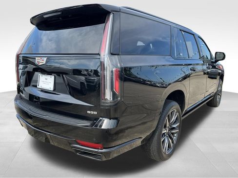 Used 2024 Cadillac Escalade ESV Sport w/ Touring Package RWD image 4