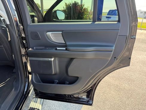 Used 2026 Ford Expedition Platinum w/ Driver's Package AWD/4WD image 20