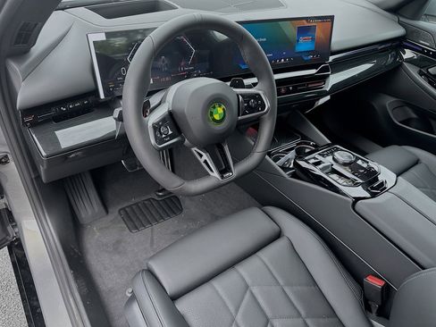 New 2026 BMW 530i w/ M Sport Package RWD image 7