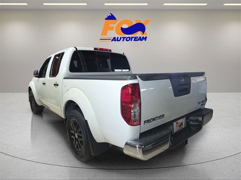 Used 2019 Nissan Frontier SV image 4