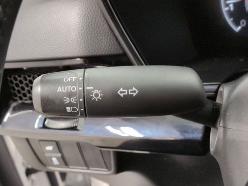 Certified 2025 Honda CR-V EX-L image 28