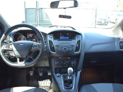 Used 2016 Ford Focus ST image 12