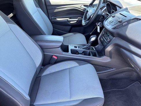 Used 2018 Ford Escape SE FWD image 12