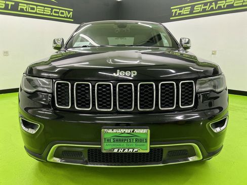 Used 2017 Jeep Grand Cherokee Limited w/ Luxury Group II RWD image 3