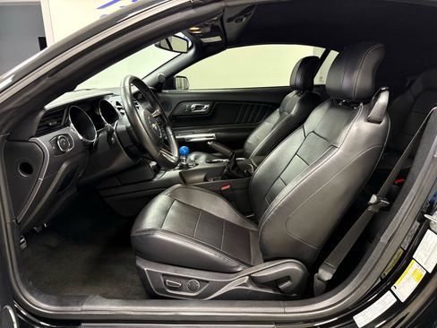 Used 2017 Ford Mustang GT Premium w/ GT Performance Package image 9