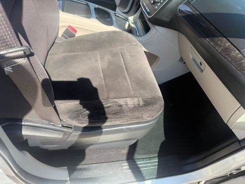 Used 2013 Dodge Grand Caravan SXT w/ Rear Park Assist Pkg image 20