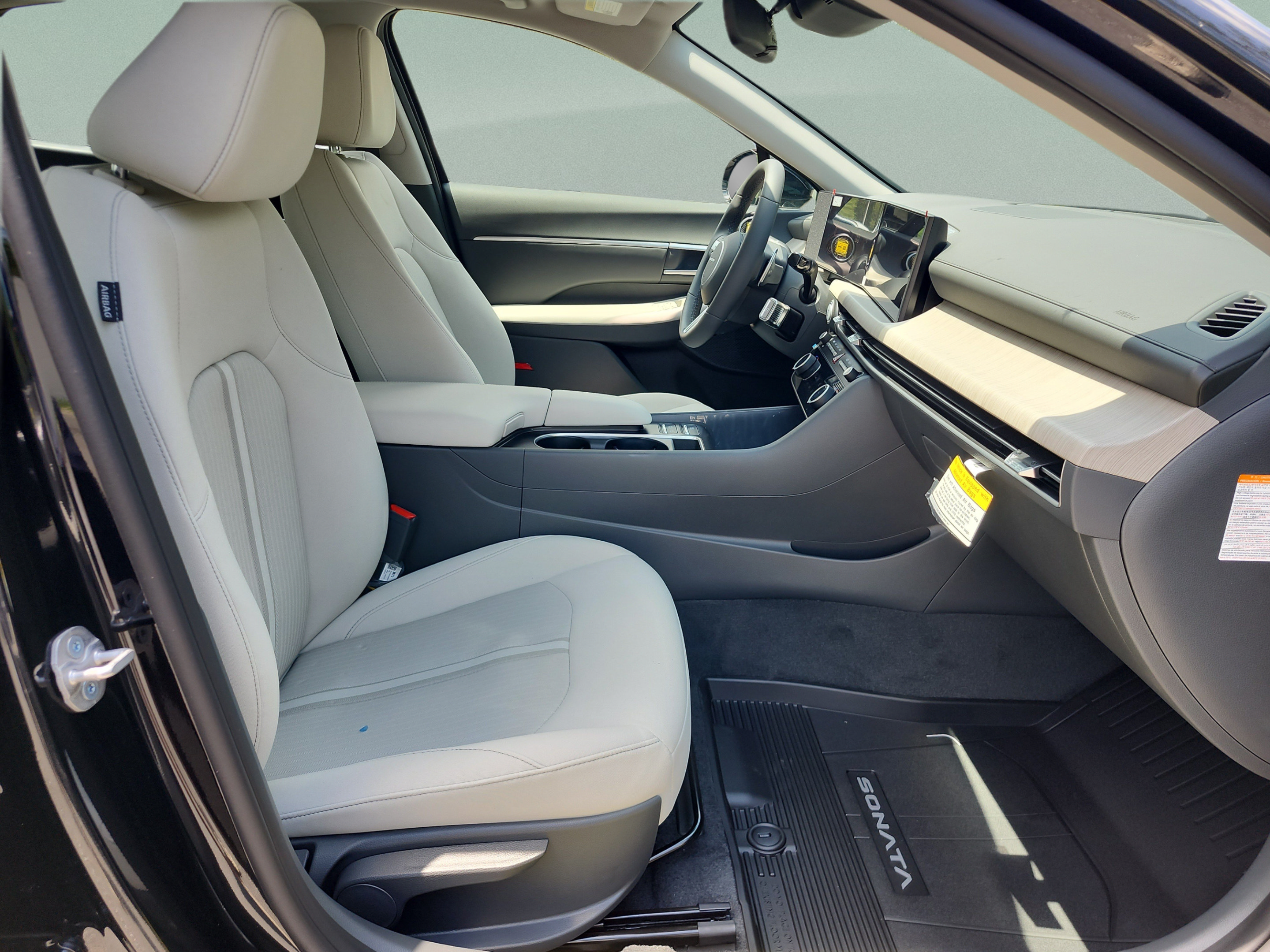 New 2026 Hyundai Sonata SEL FWD image 19