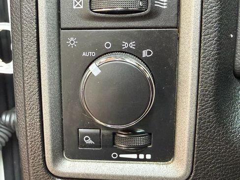 Used 2014 RAM 1500 Tradesman image 22