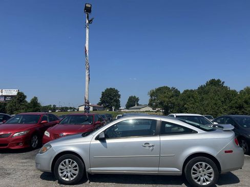 Used 2010 Chevrolet Cobalt LT FWD image 3