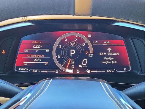 Used 2021 Chevrolet Corvette Stingray Premium Cpe w/ Z51 Performance Package image 27