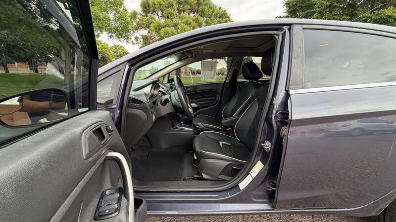 Used 2013 Ford Fiesta Titanium FWD image 14