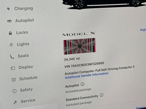 Used 2022 Tesla Model X Plaid image 31