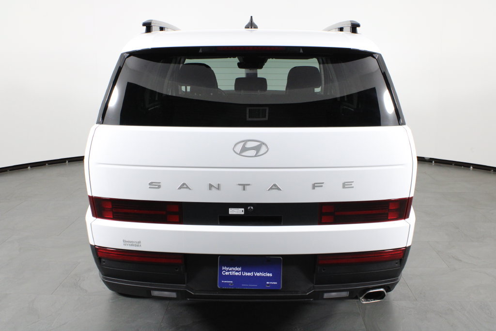 Used 2026 Hyundai Santa Fe SEL FWD image 16