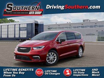 New 2026 Chrysler Pacifica Select