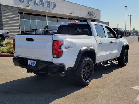 Used 2023 Chevrolet Colorado Trail Boss w/ Advanced Trailering Package image 11