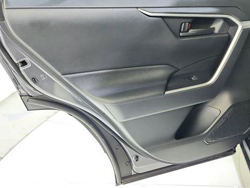Used 2025 Toyota RAV4 LE AWD/4WD image 20