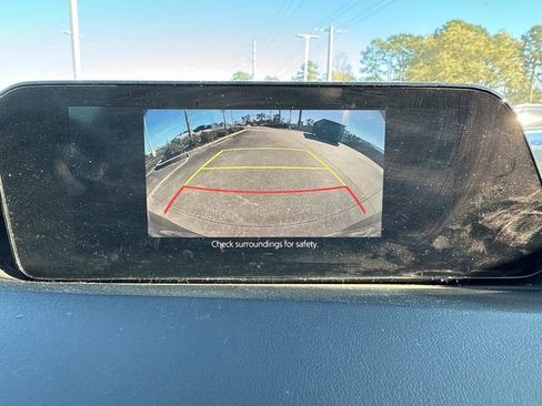 Used 2021 MAZDA MAZDA3 s image 32
