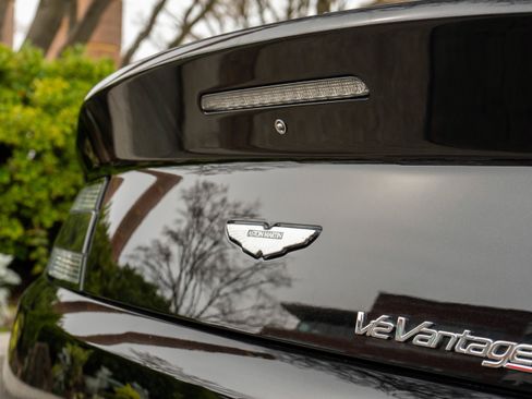Used 2015 Aston Martin V12 Vantage S image 7