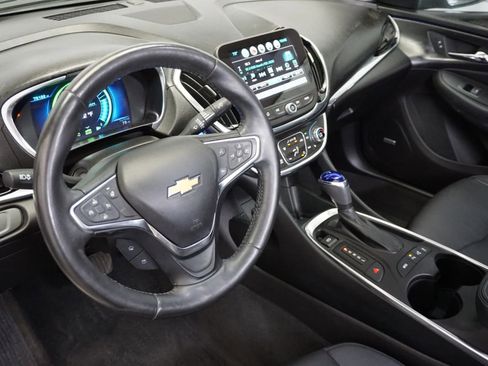Used 2017 Chevrolet Volt Premier image 8