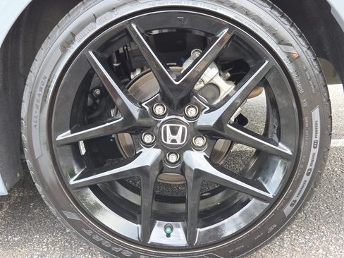 Certified 2025 Honda Civic Sport image 17