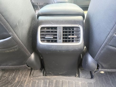 Used 2016 Honda CR-V Touring image 30