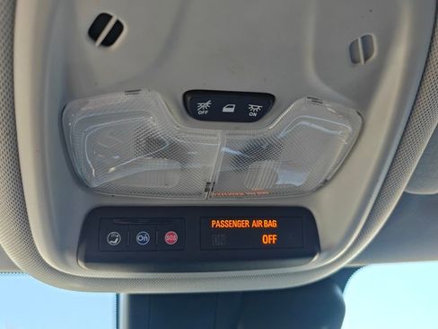 Used 2022 Chevrolet TrailBlazer LT image 32