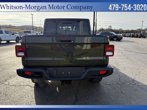 Used 2021 Jeep Gladiator Sport image 7