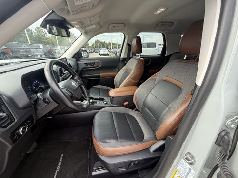 Used 2023 Ford Bronco Sport Outer Banks w/ Tech Package AWD/4WD image 27