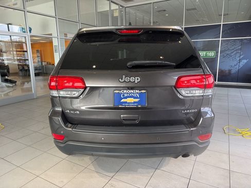 Used 2018 Jeep Grand Cherokee Laredo image 7