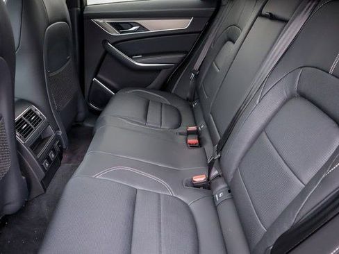 New 2025 Jaguar F-PACE R-Dynamic S image 27