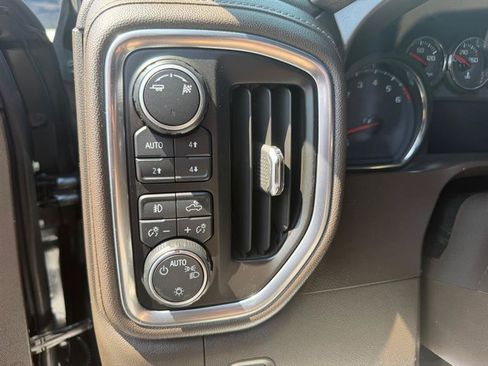 Used 2019 Chevrolet Silverado 1500 RST w/ All-Star Edition AWD/4WD image 18