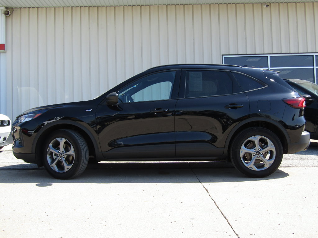 Used 2025 Ford Escape ST-Line AWD/4WD image 11