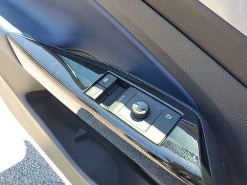Certified 2025 Volkswagen ID.4 Pro S RWD image 30