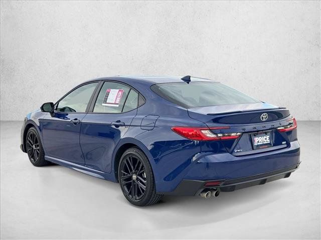 Used 2025 Toyota Camry SE FWD image 8