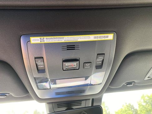 Used 2025 Lexus UX 300h FWD image 22