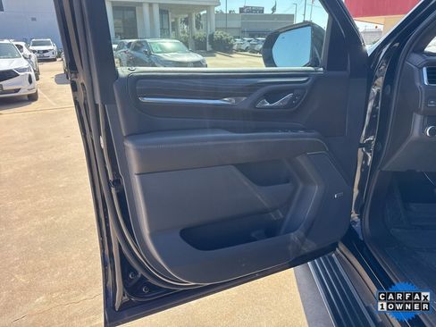 Used 2021 GMC Yukon XL Denali w/ Denali Premium Package image 10