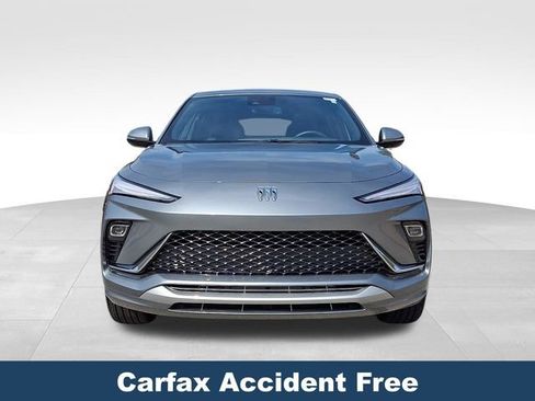 Used 2025 Buick Envista Avenir FWD image 3