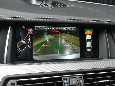 Used 2015 BMW M5 RWD image 16