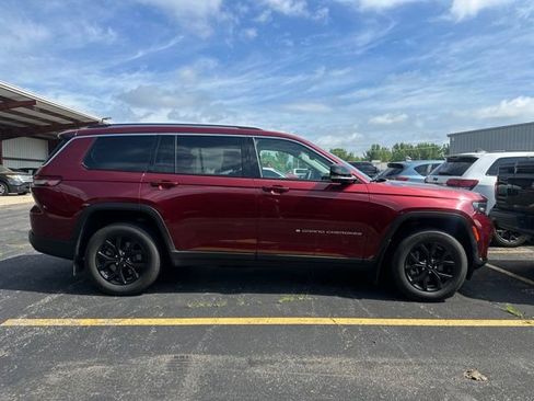 Used 2022 Jeep Grand Cherokee L Limited AWD/4WD image 7