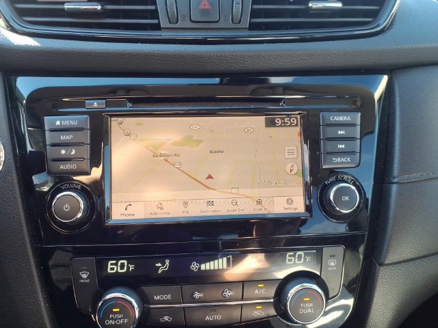 Used 2020 Nissan Rogue SV w/ Premium Package FWD image 22