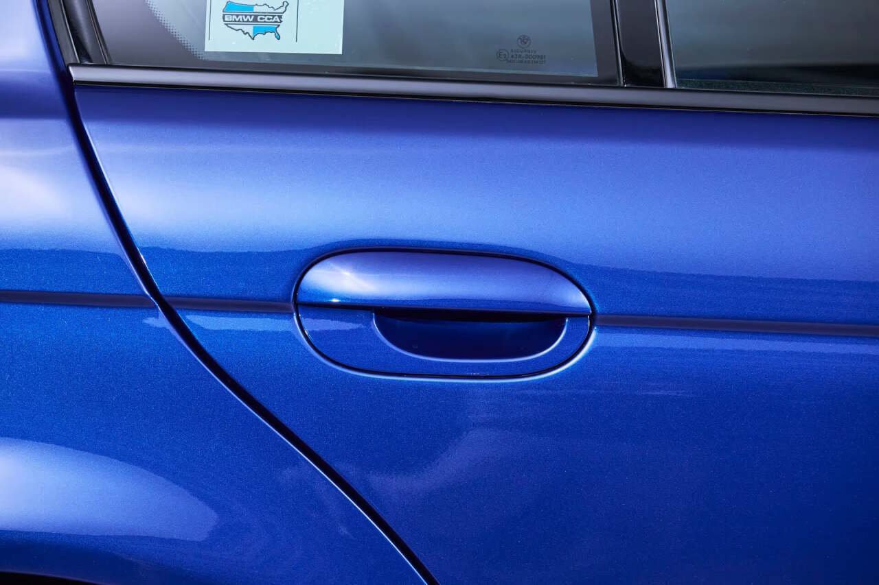 Used 2002 BMW M5 RWD image 29