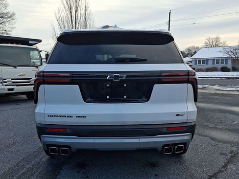 Certified 2024 Chevrolet Traverse Z71 w/ Enhanced Driving Package image 5