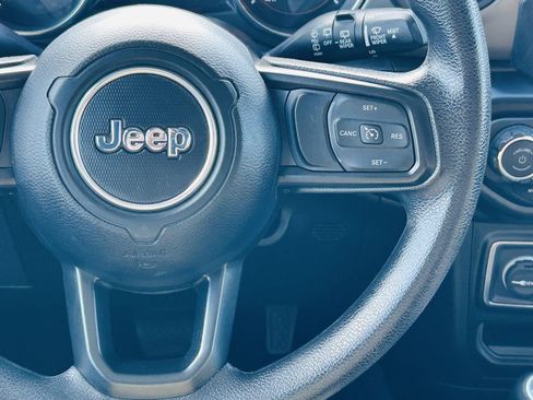Used 2022 Jeep Wrangler Unlimited Sport AWD/4WD image 11