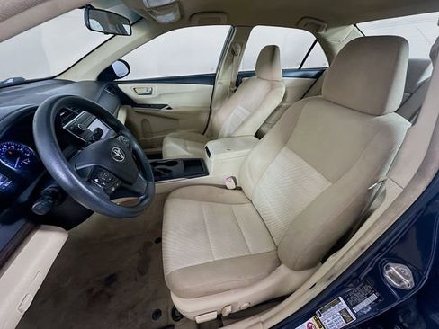 Used 2017 Toyota Camry LE image 20