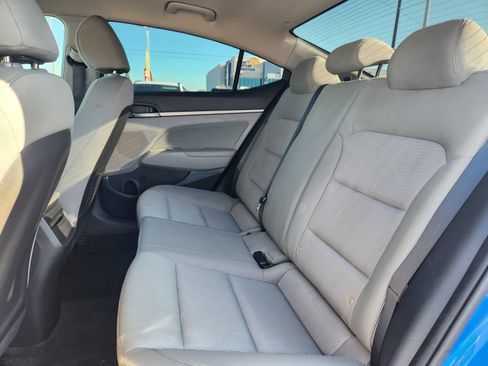 Used 2017 Hyundai Elantra SE w/ SE A/T Tech Package 03 FWD image 12