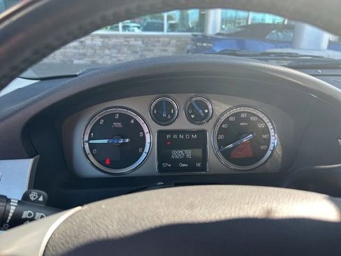 Used 2011 Cadillac Escalade Premium AWD/4WD image 16