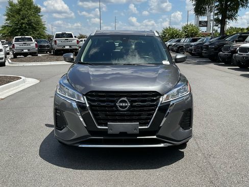 Used 2024 Nissan Kicks SV FWD image 8